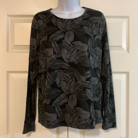 HANG TEN, long sleeve with UPF 50 protection, like new - Picture 1 of 13